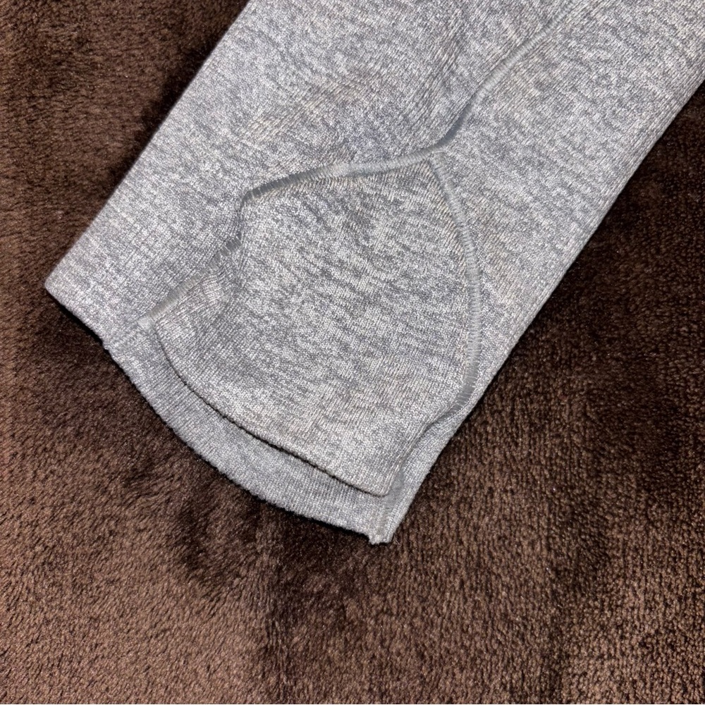 Lululemon Gray Swiftly Tech Long Sleeve Women’s Size 6 Shirt 2.0 Hip Length - Picture 2 of 7